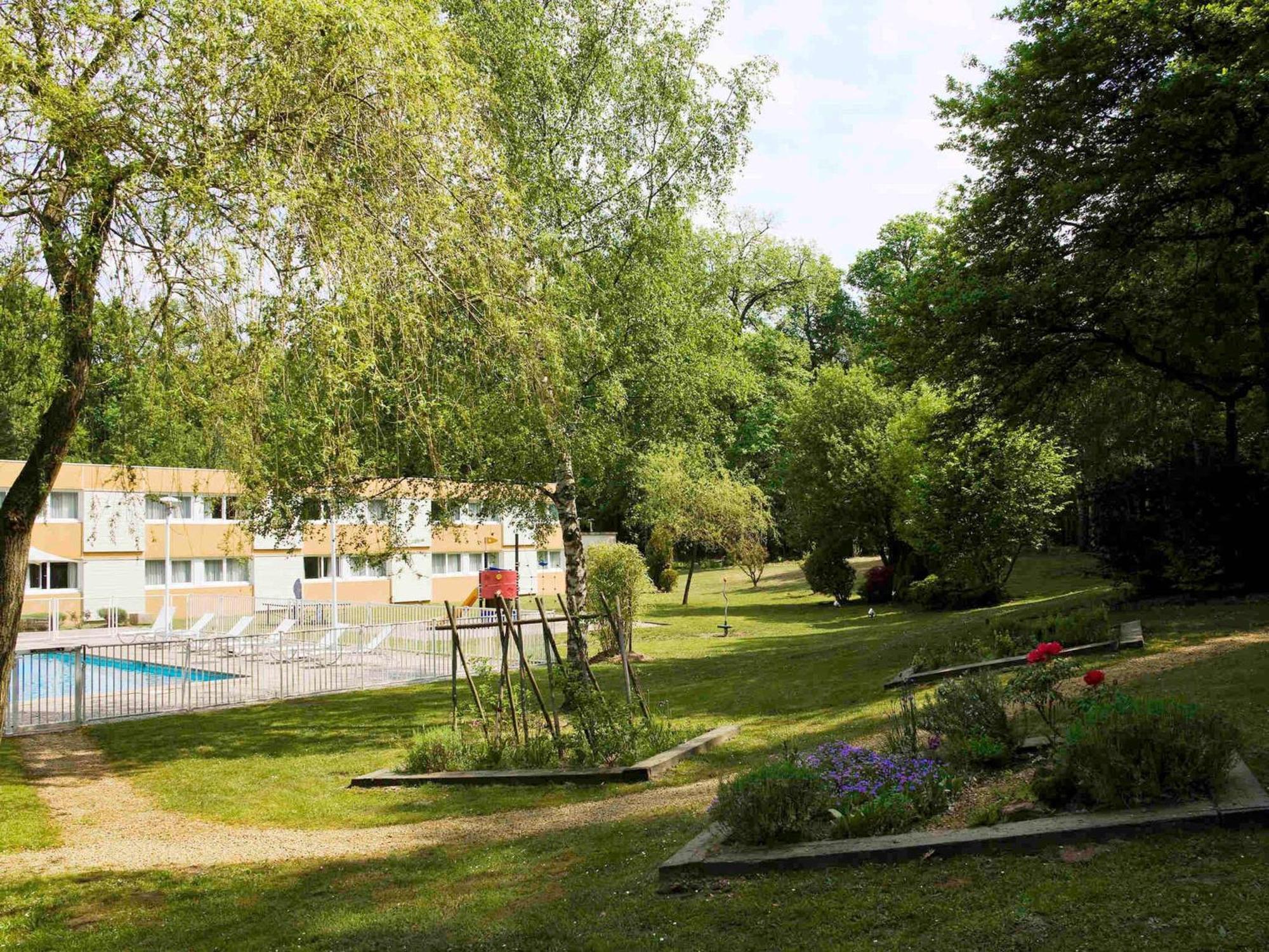 Novotel Avold Hotel 4*